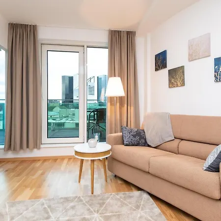 Central Cozy With Parking * Ταλίν